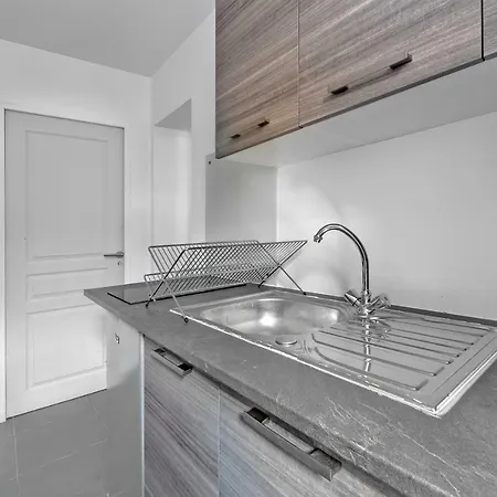 Cocon Moderne Et Cosy + Parking *