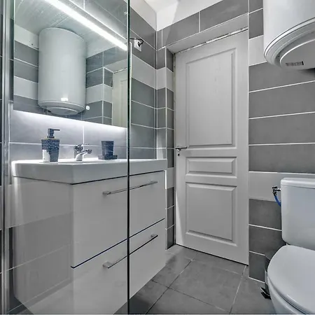 Cocon Moderne Et Cosy + Parking Nimes
